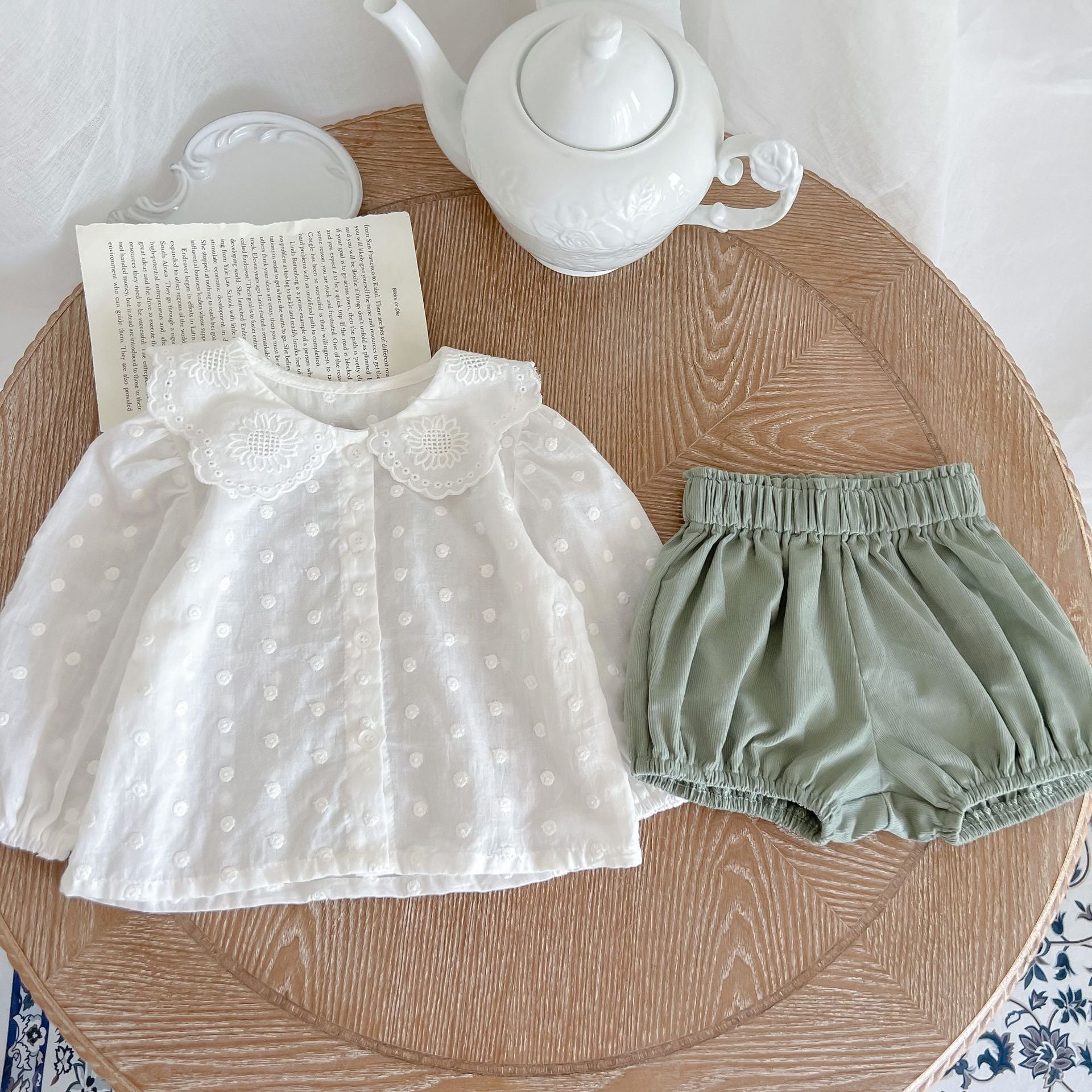 Baby Girl Solid Color Shorts Sets